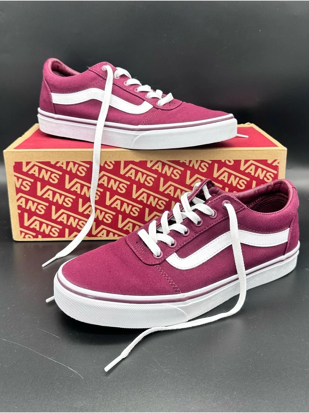 Size 10 Vans Ward Low Top Women’s Sneakers Burgundy Canvas White Stripe Shoes